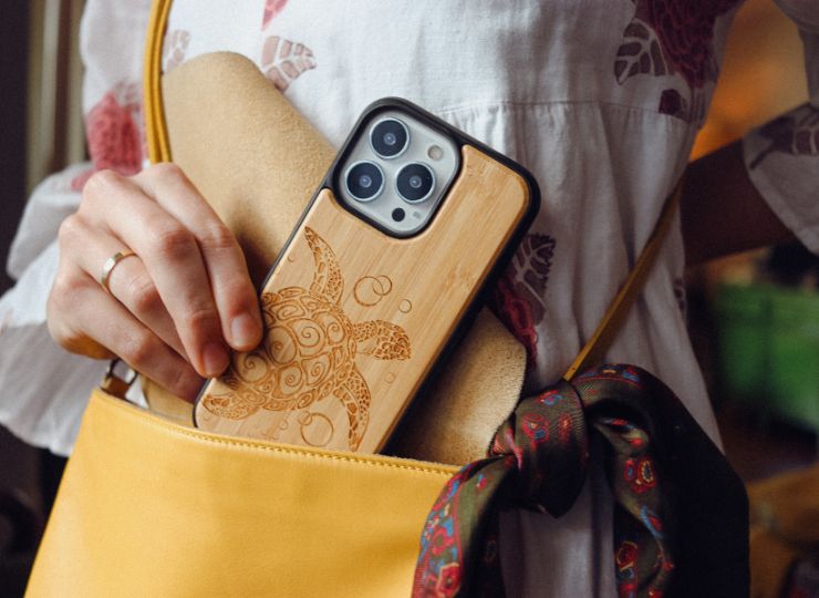 iPhone 16 Hüllen aus edlem Holz: Stil und Schutz in Perfektion