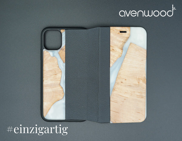 iPhone 11 PORTO COLLECTION FLIPCASE 6912 Silber