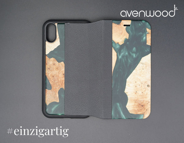 iPhone XR PORTO COLLECTION FLIPCASE 9046 Grün