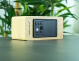 Bambus Wecker mit Qi Charging