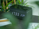 Black Wecker mit Qi Charging (10W)