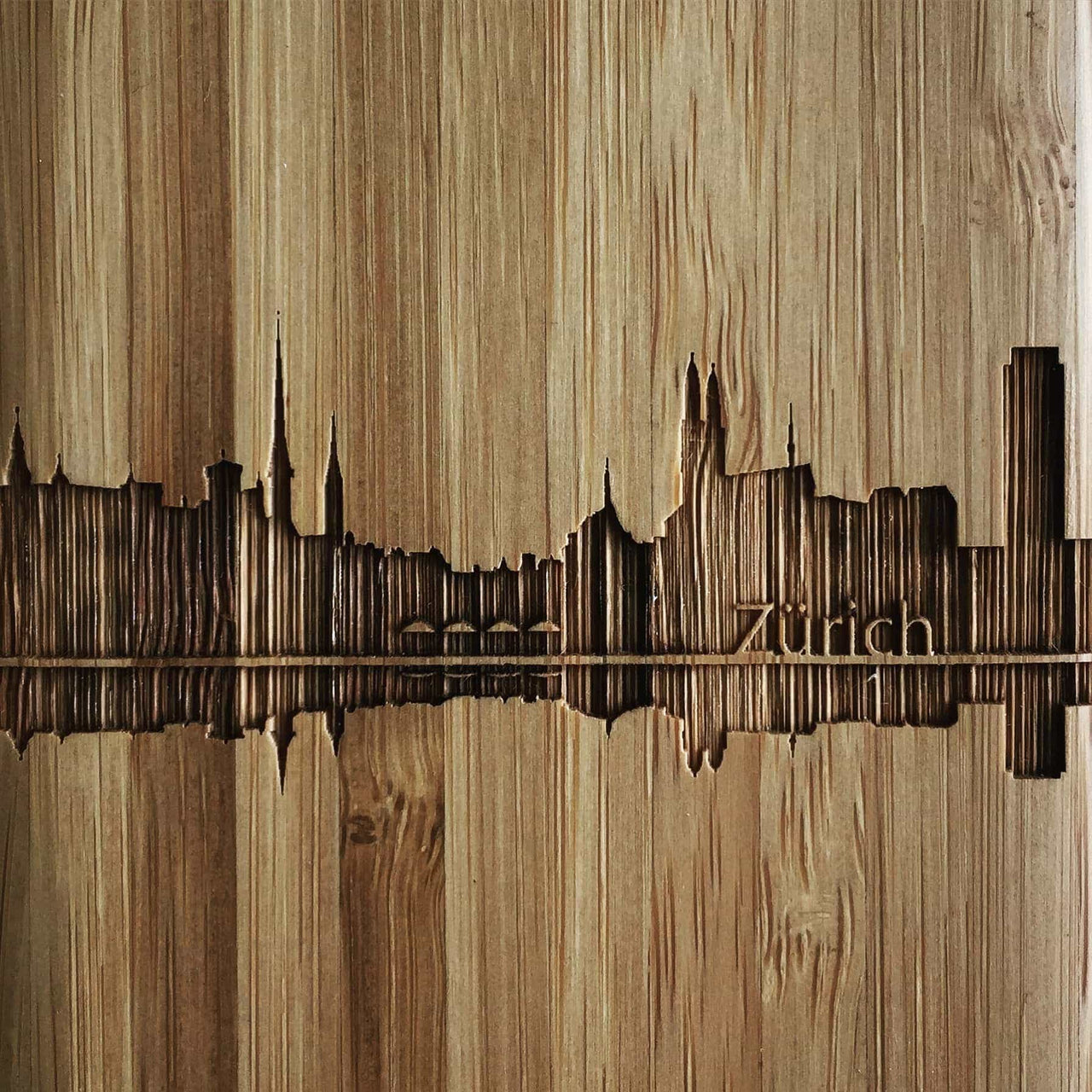 ZÜRICH iPhone 13 Holz-Kunststoff Hülle