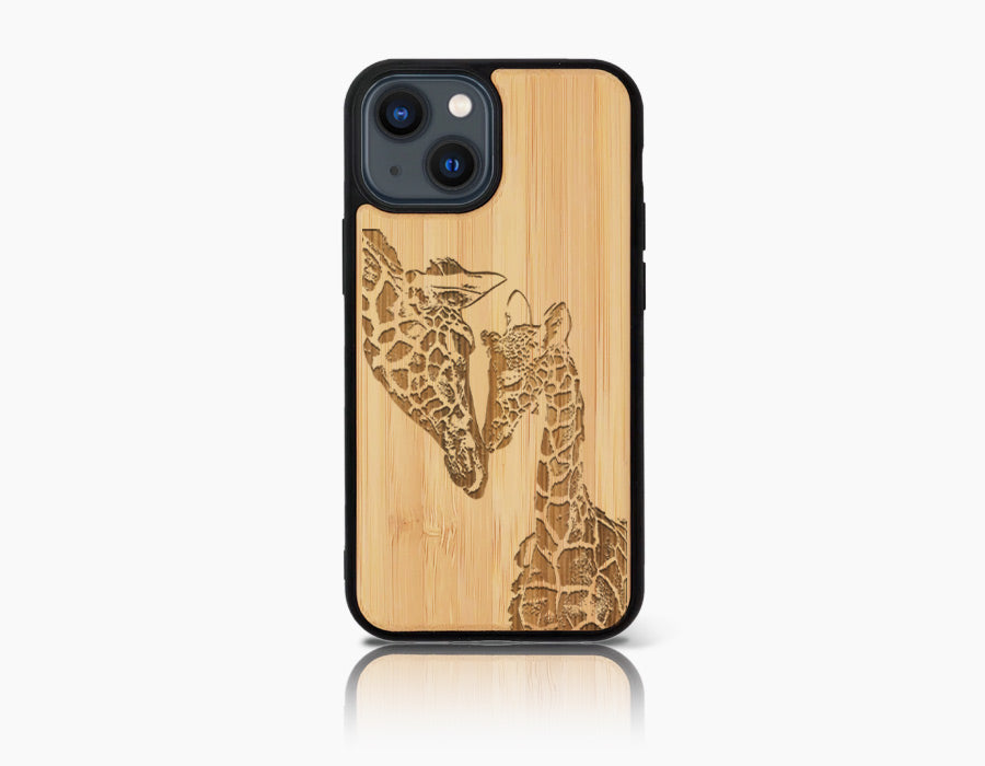 Coque bois-plastique iPhone 13 GIRAFFES