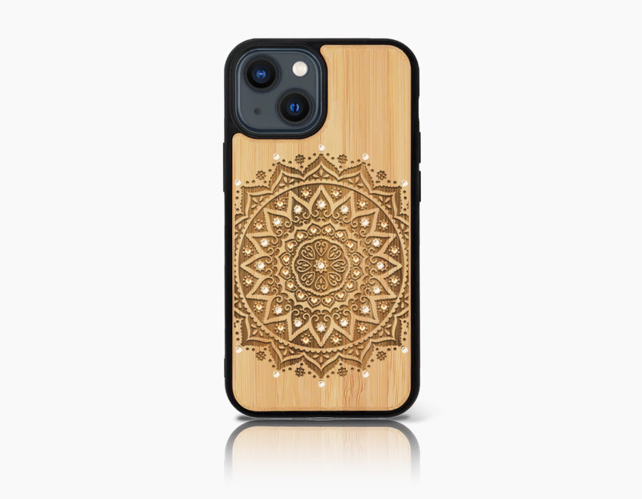 MANDALA SWAROVSKI iPhone 13 Holz-Kunststoff Hülle