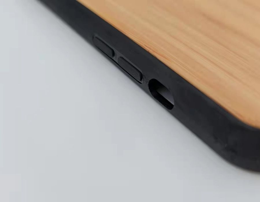 PURE iPhone 13 Holz-Kunststoff Hülle